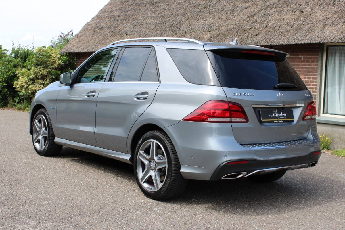 Mercedes-Benz GLE Mercedes-Benz GLE-klasse 500 e 4MATIC AMG Sport Edition LEER COMAND NAVI 143000KM!!!