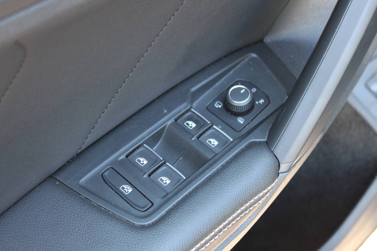 SEAT Tarraco SEAT Tarraco 1.4 TSI e-Hybrid PHEV FR SOh 94,5% LEER NAVI ECC LED 145000KM!!!