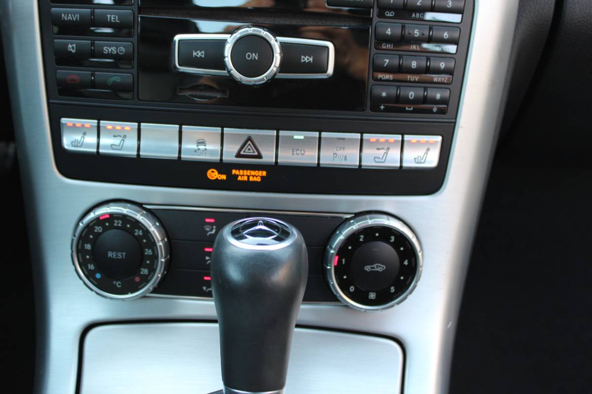 Mercedes-Benz SLK Mercedes-Benz SLK-klasse 200 AMG STYLE PANO DAK ORG NL NAVI LEER AIRSCARF PANO 35000KM!!!