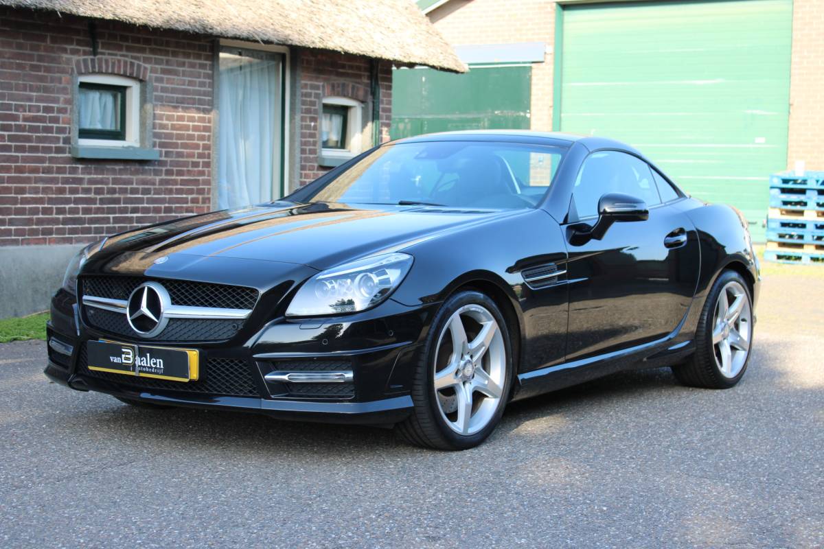 Mercedes-Benz SLK Mercedes-Benz SLK-klasse 200 AMG STYLE PANO DAK ORG NL NAVI LEER AIRSCARF PANO 35000KM!!!