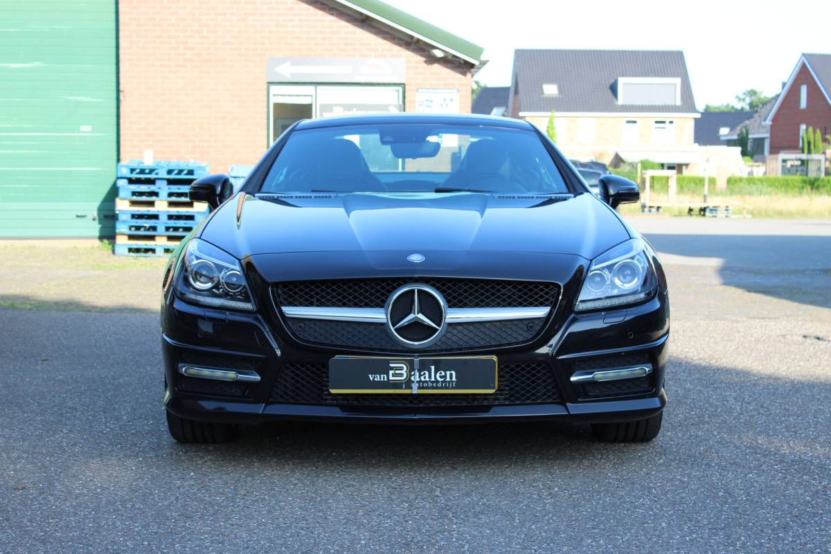 Mercedes-Benz SLK Mercedes-Benz SLK-klasse 200 AMG STYLE PANO DAK ORG NL NAVI LEER AIRSCARF PANO 35000KM!!!