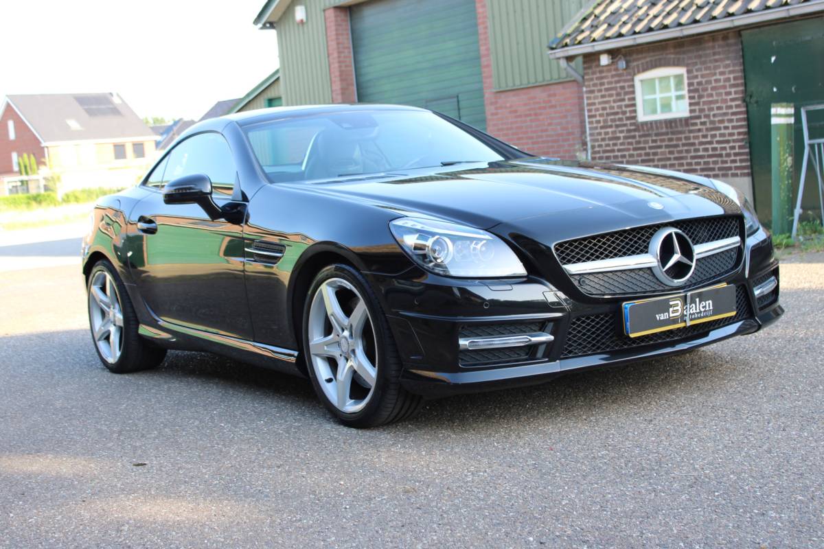 Mercedes-Benz SLK Mercedes-Benz SLK-klasse 200 AMG STYLE PANO DAK ORG NL NAVI LEER AIRSCARF PANO 35000KM!!!