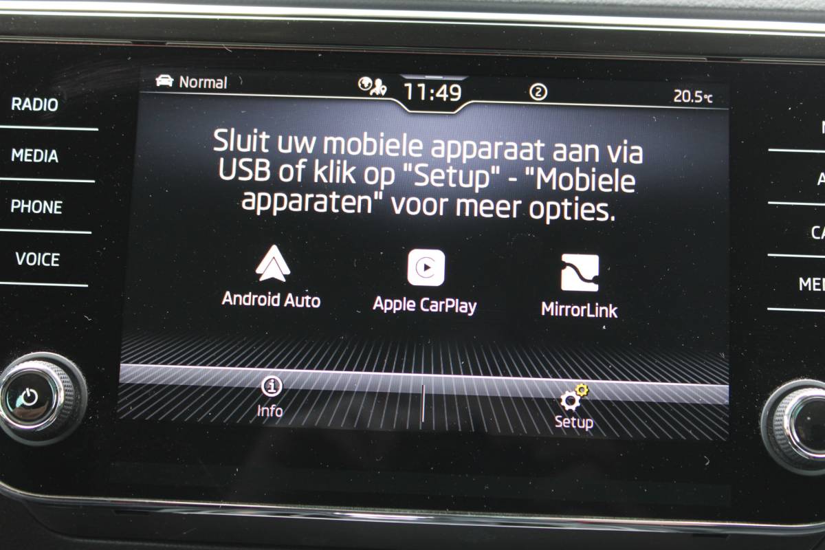 Škoda Superb ŠKODA Superb Combi 1.4 TSI iV PHEV Edition SOh 92% NAVI LED ECC STANDKACHEL 58000KM!!!