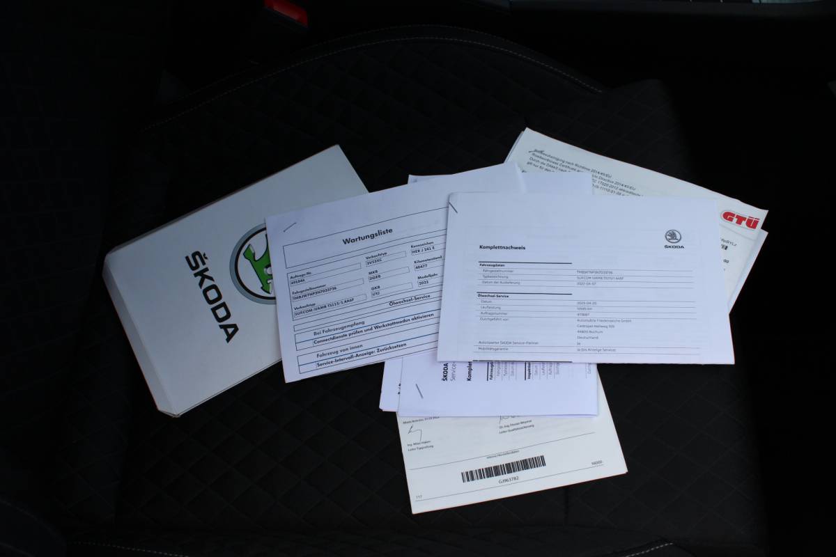 Škoda Superb ŠKODA Superb Combi 1.4 TSI iV PHEV Edition SOh 92% NAVI LED ECC STANDKACHEL 58000KM!!!