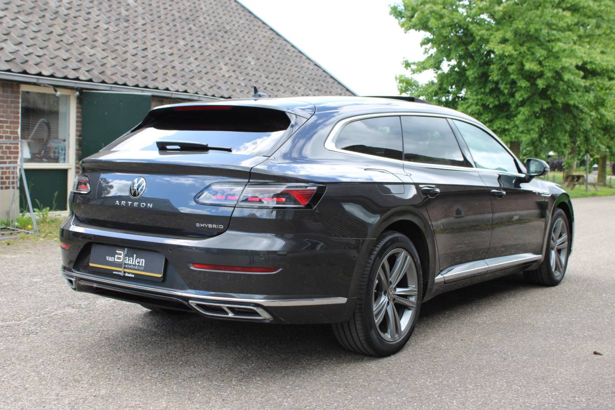 Volkswagen Arteon Volkswagen Arteon Shooting Brake 1.4 TSI eHybrid R-Line PHEV SOh 98.1% PANO STAND LED 23000KM!!!