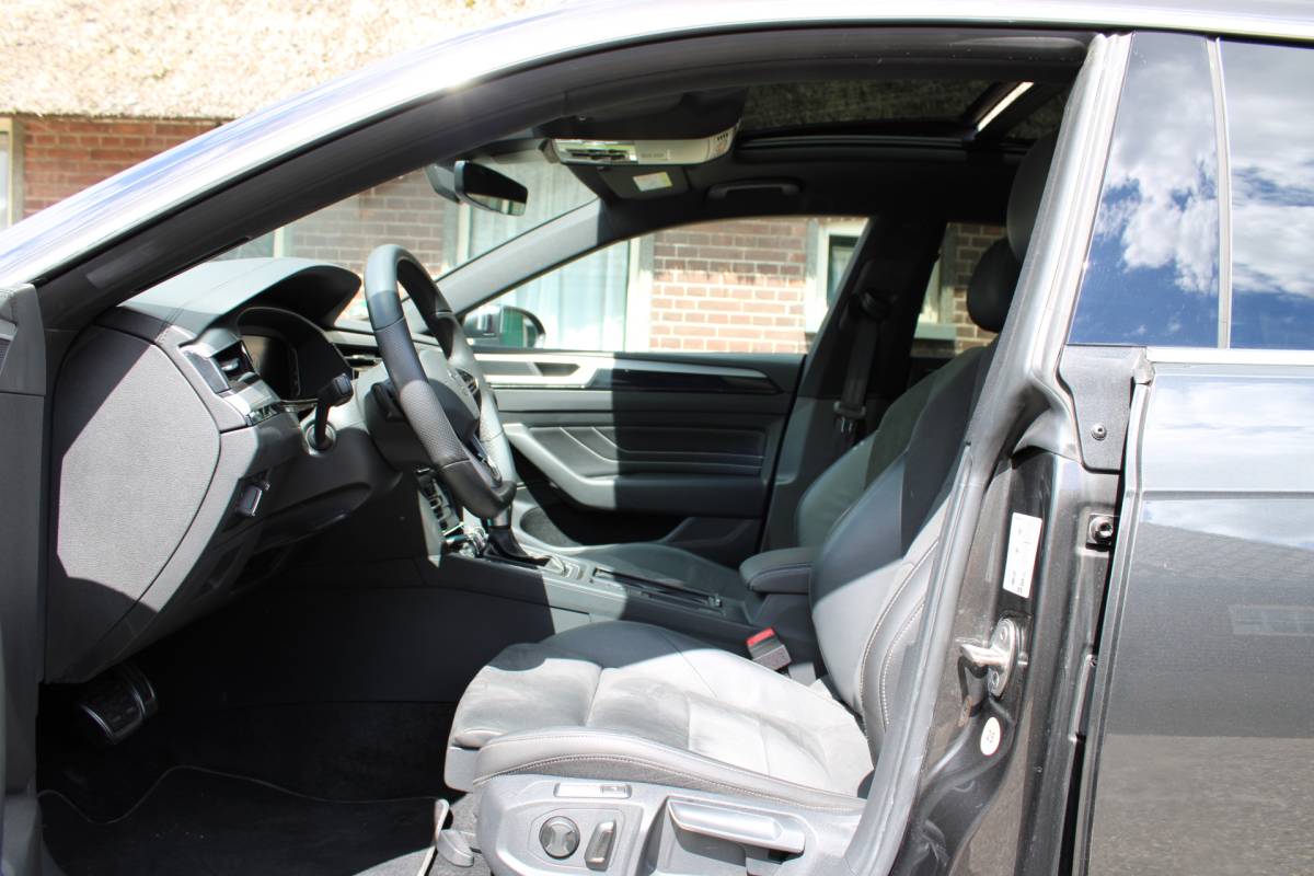 Volkswagen Arteon Volkswagen Arteon Shooting Brake 1.4 TSI eHybrid R-Line PHEV SOh 98.1% PANO STAND LED 23000KM!!!