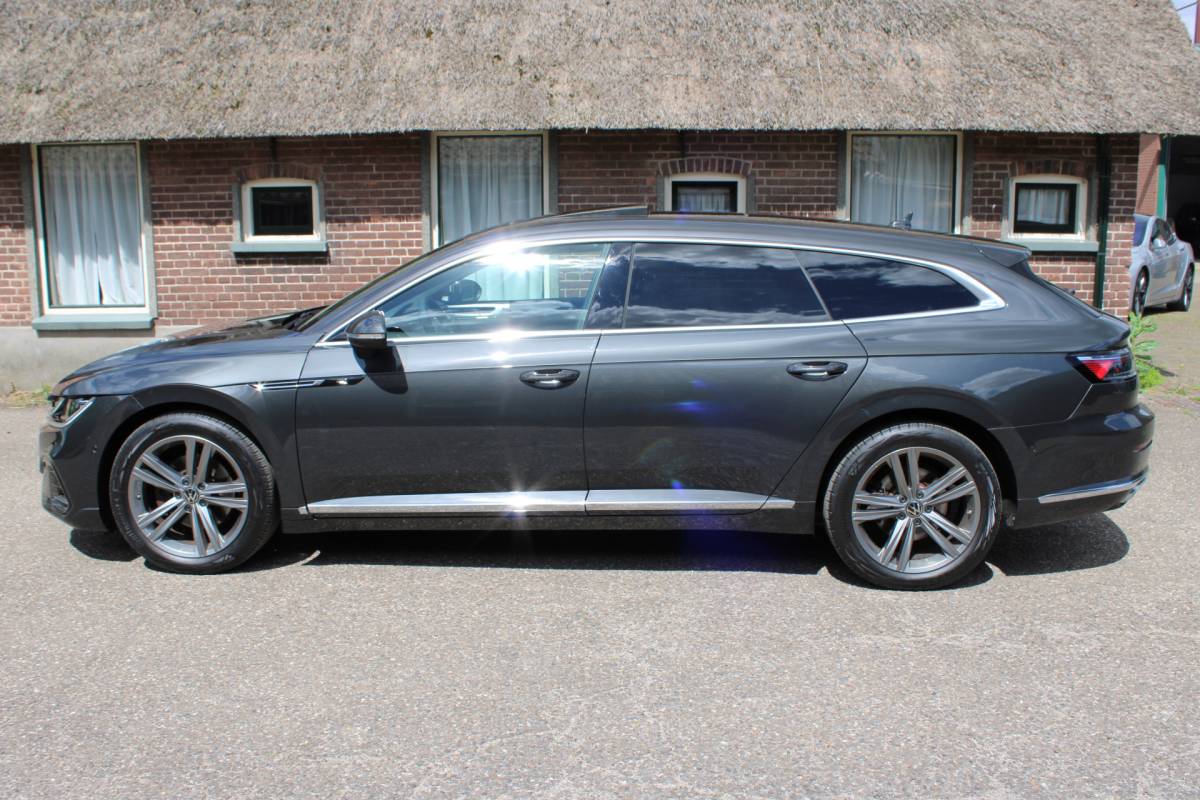 Volkswagen Arteon Volkswagen Arteon Shooting Brake 1.4 TSI eHybrid R-Line PHEV SOh 98.1% PANO STAND LED 23000KM!!!