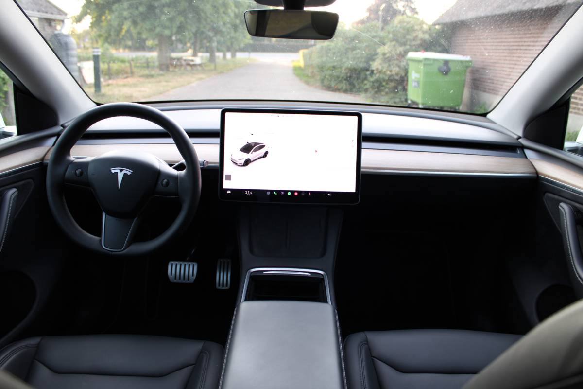 Tesla Model Y Tesla Model Y Performance AWD 75 kWh SOh 92.5% PANO LEER NAVI ORG NL 112000KM!!!