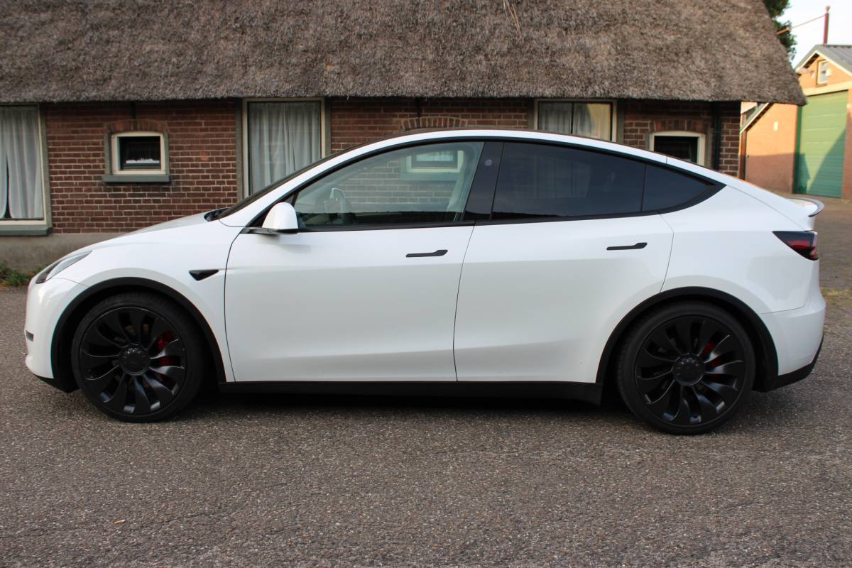 Tesla Model Y Tesla Model Y Performance AWD 75 kWh SOh 92.5% PANO LEER NAVI ORG NL 112000KM!!!