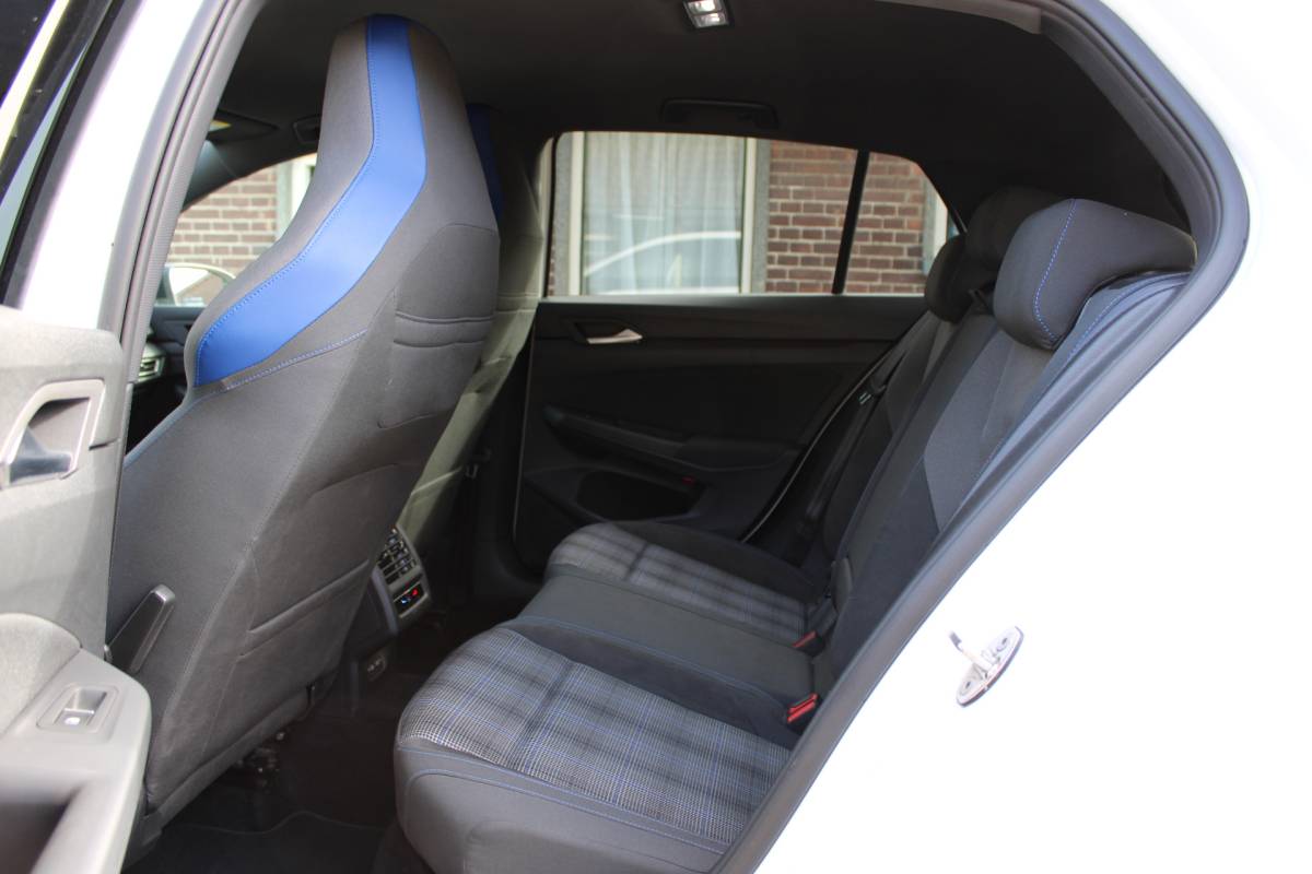Volkswagen Golf Volkswagen Golf 1.4 eHybrid GTE SOh 91,8% VIRTUAL NAVI ECC 95000KM!!!