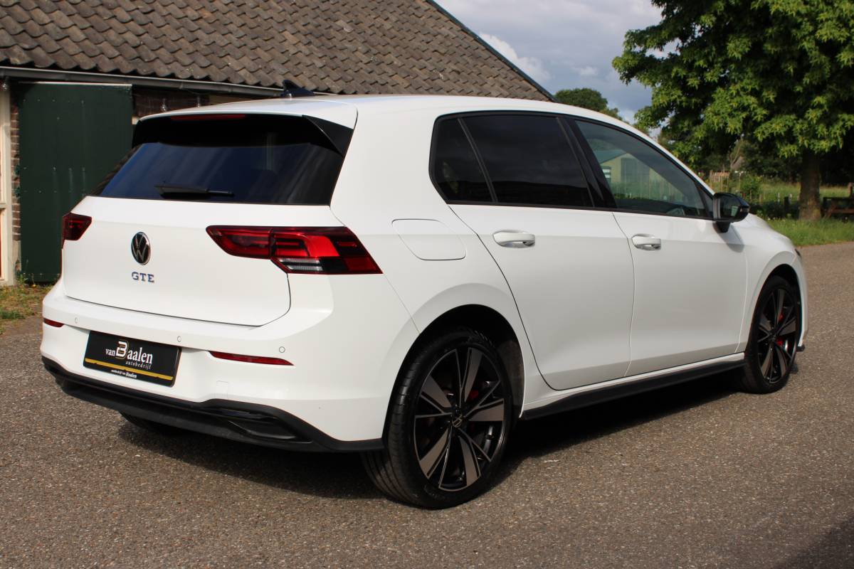 Volkswagen Golf Volkswagen Golf 1.4 eHybrid GTE SOh 91,8% VIRTUAL NAVI ECC 95000KM!!!