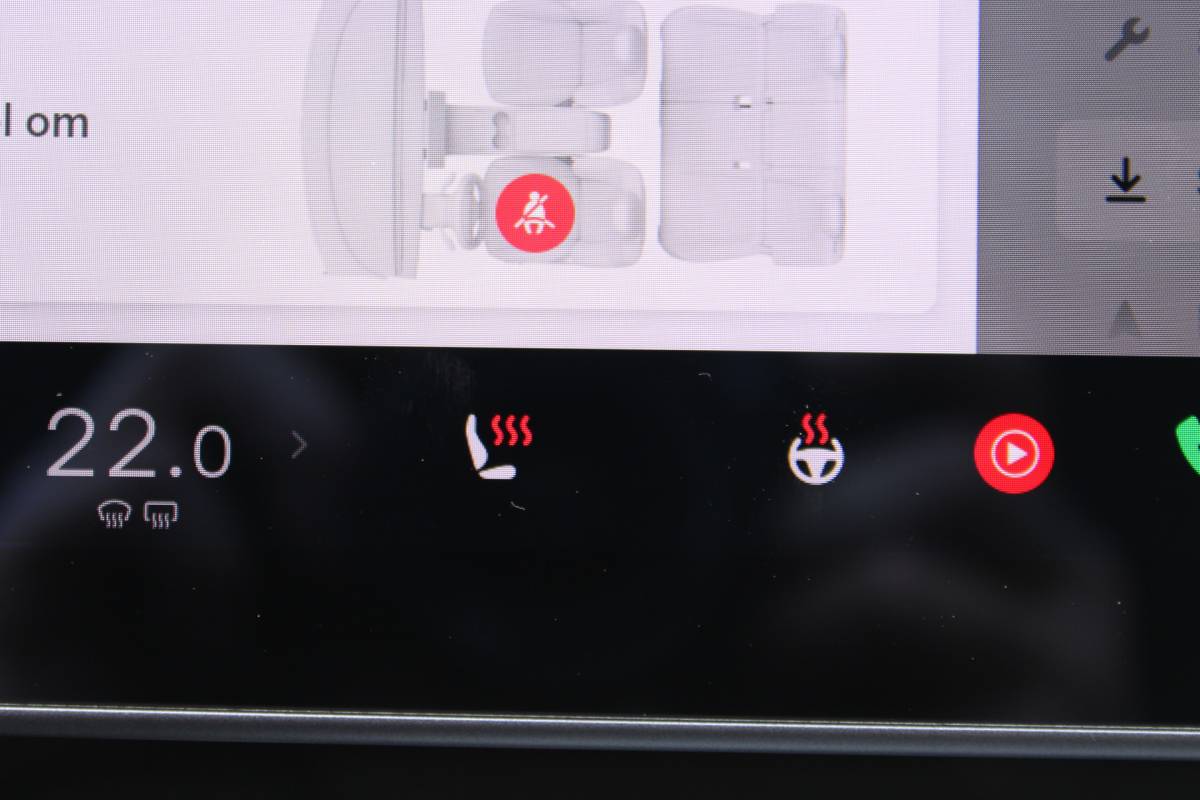 Tesla Model 3 Tesla Model 3 Long Range AWD 75 kWh Soh 91.3% PANO LEER NAVI 77000KM!!