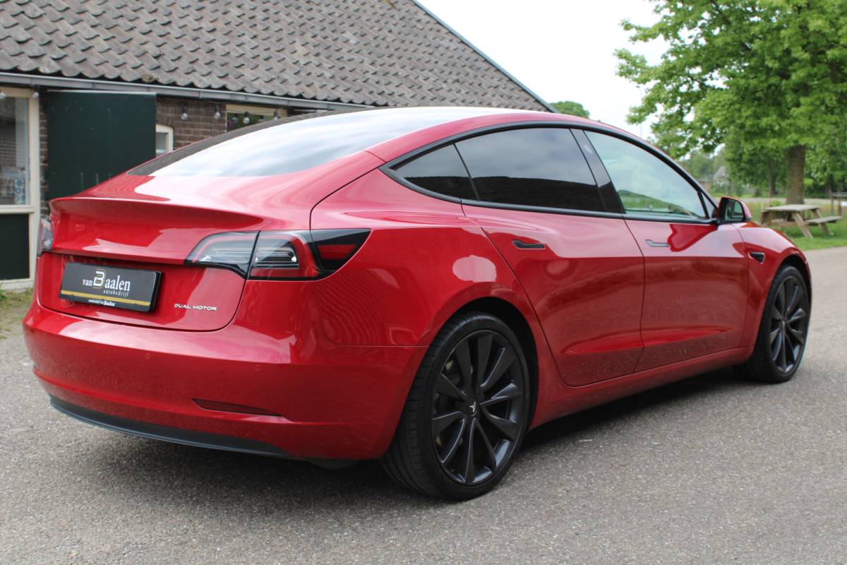 Tesla Model 3 Tesla Model 3 Long Range AWD 75 kWh Soh 91.3% PANO LEER NAVI 77000KM!!