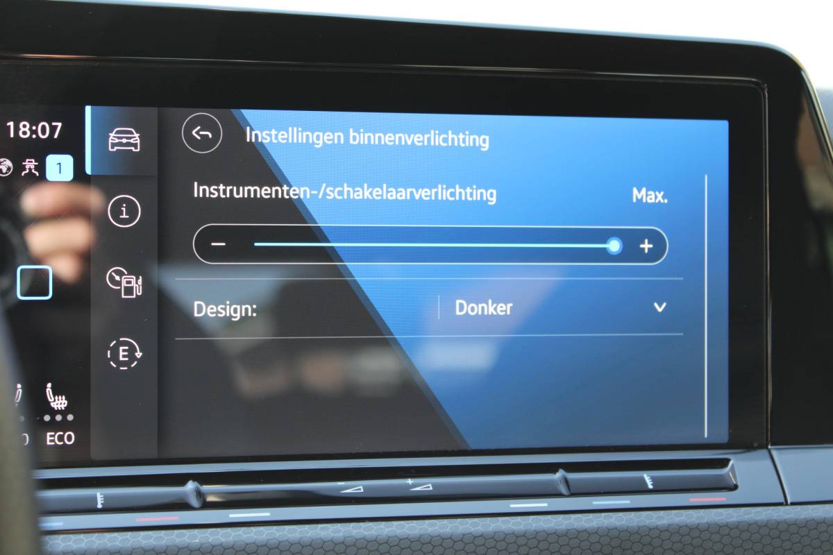 Volkswagen Golf Volkswagen Golf 1.4 eHybrid GTE SOh 94,2% STANDKACHEL VIRTUAL NAVI IQ LED 95000KM!!!