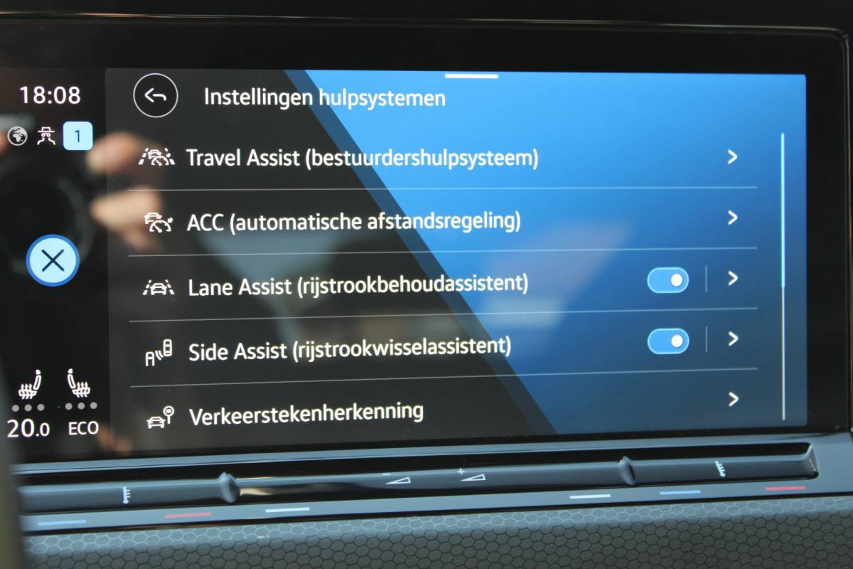 Volkswagen Golf Volkswagen Golf 1.4 eHybrid GTE SOh 94,2% STANDKACHEL VIRTUAL NAVI IQ LED 95000KM!!!