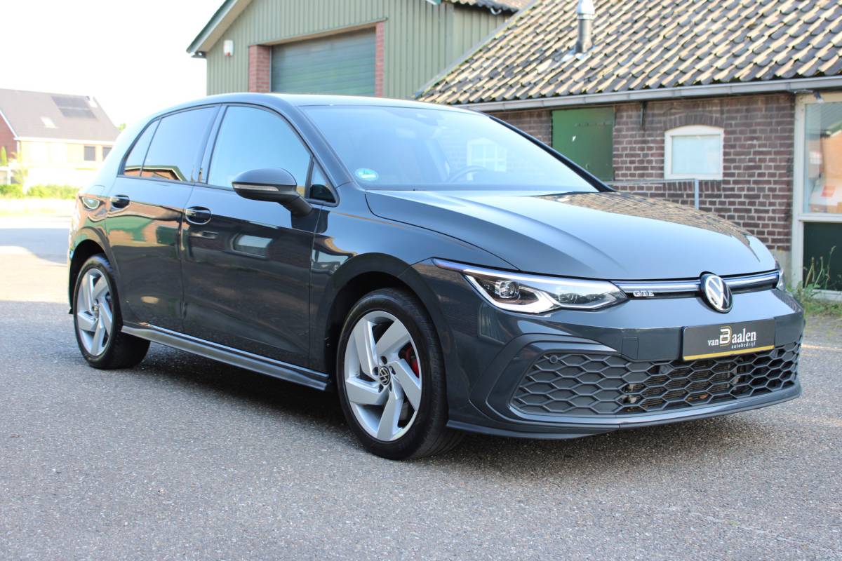 Volkswagen Golf Volkswagen Golf 1.4 eHybrid GTE SOh 94,2% STANDKACHEL VIRTUAL NAVI IQ LED 95000KM!!!