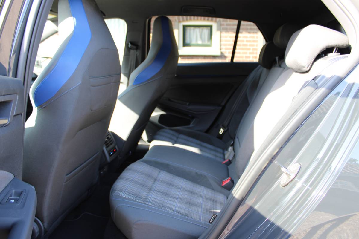 Volkswagen Golf Volkswagen Golf 1.4 eHybrid GTE SOh 94,2% STANDKACHEL VIRTUAL NAVI IQ LED 95000KM!!!