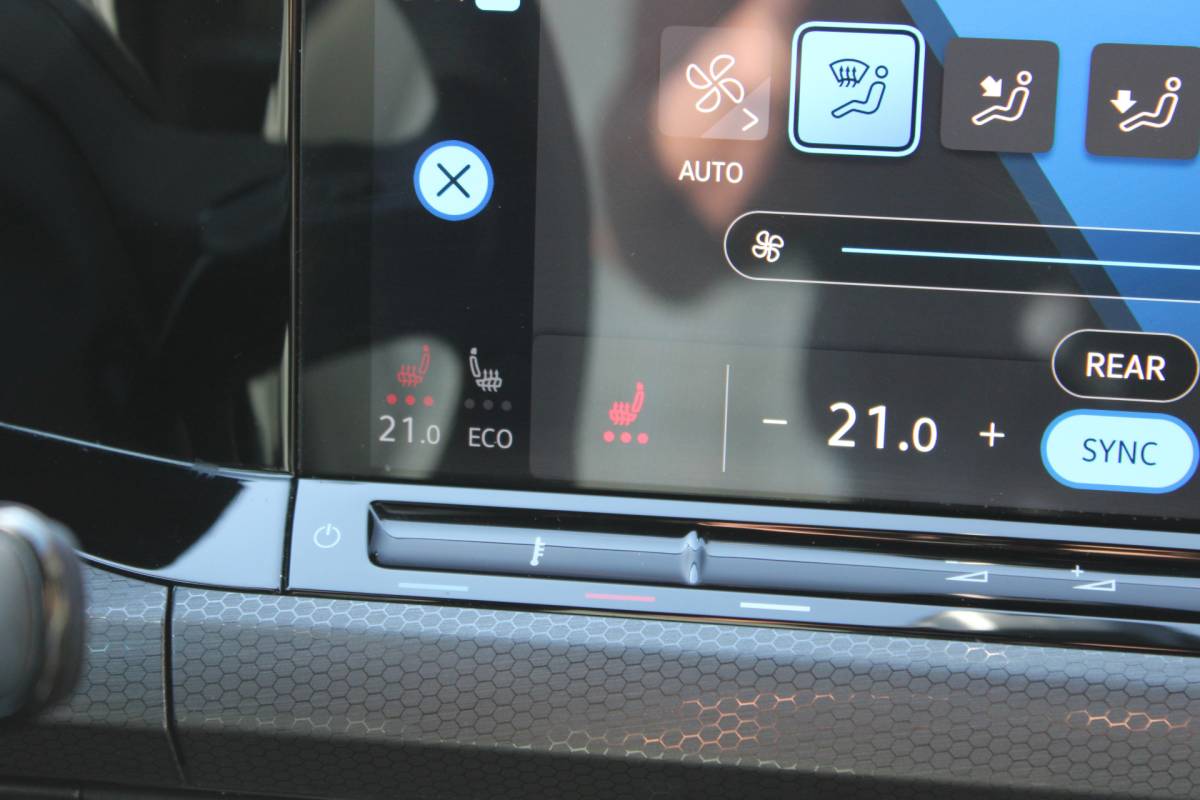 Volkswagen Golf Volkswagen Golf 1.4 eHybrid GTE SOh 94,2% STANDKACHEL VIRTUAL NAVI IQ LED 95000KM!!!