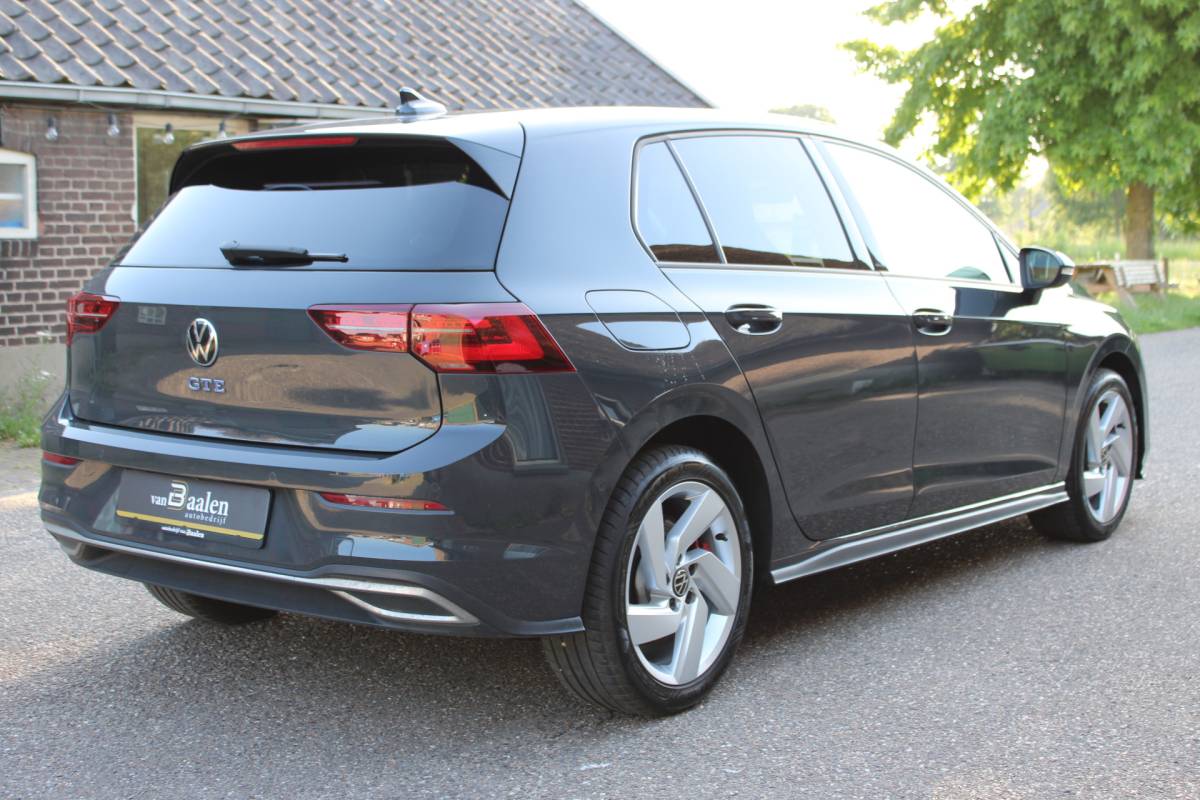 Volkswagen Golf Volkswagen Golf 1.4 eHybrid GTE SOh 94,2% STANDKACHEL VIRTUAL NAVI IQ LED 95000KM!!!