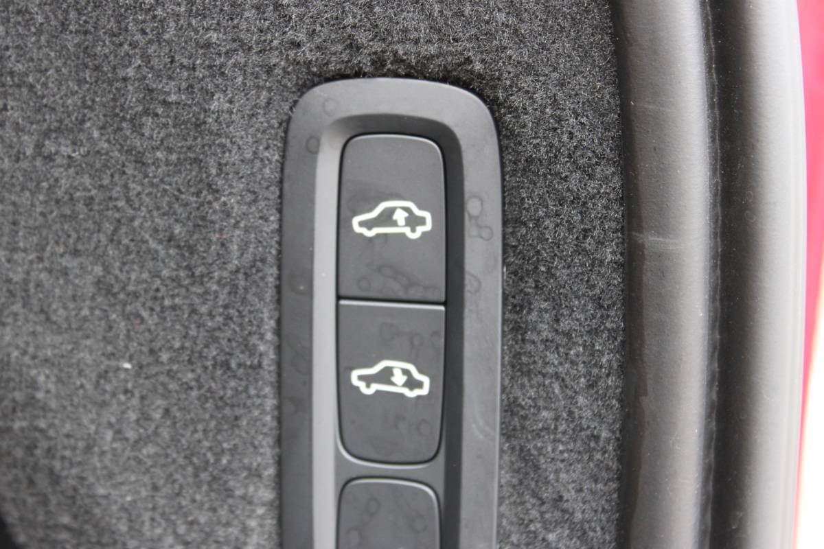 Volvo XC90 Volvo XC90 2.0 T8 Recharge AWD R-DESIGN SOh 100% 7-PERS LEER NAVI B&W 134000KM!!!