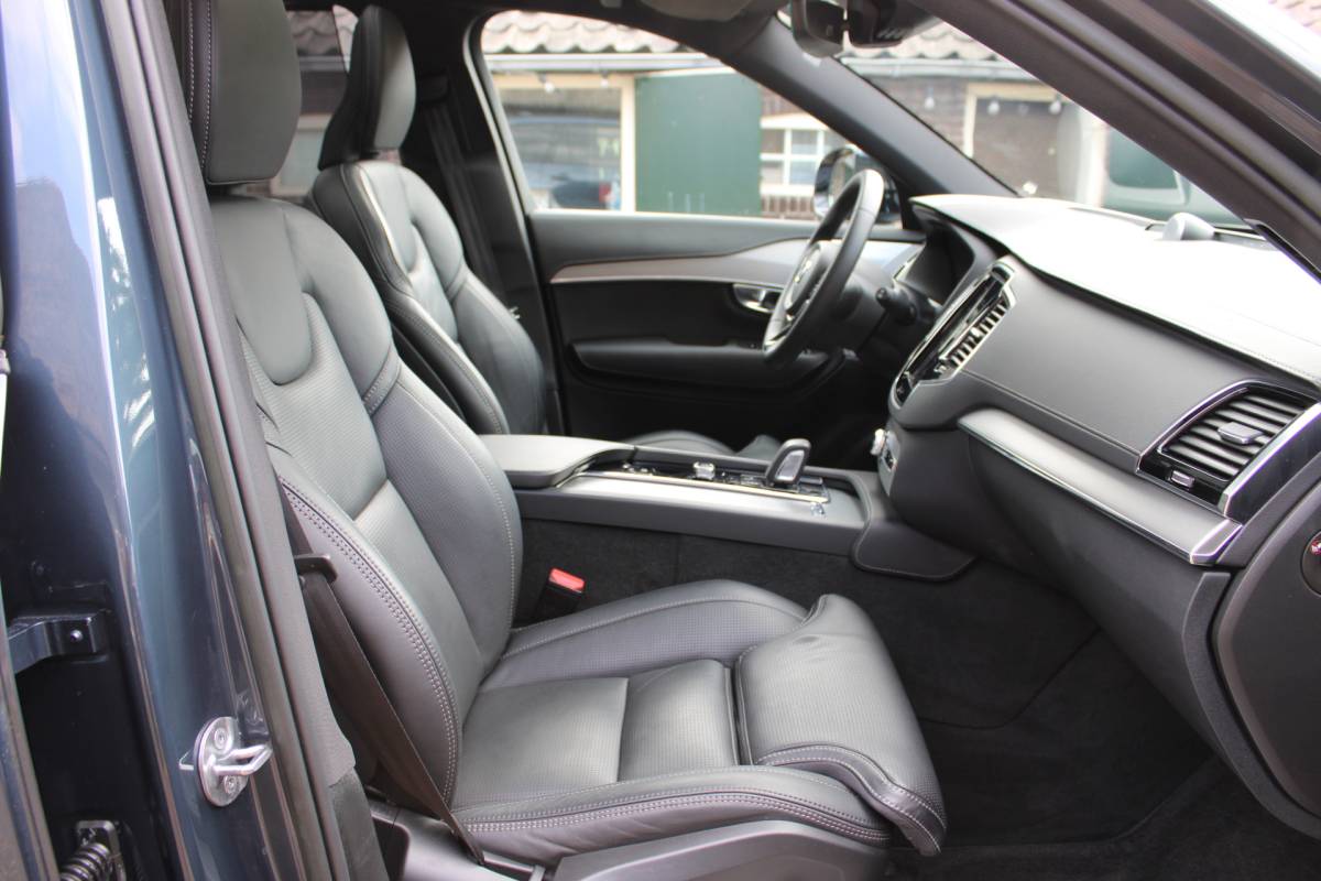 Volvo XC90 Volvo XC90 2.0 T8 Recharge AWD R-DESIGN SOh 100% 7-PERS LEER NAVI B&W 134000KM!!!