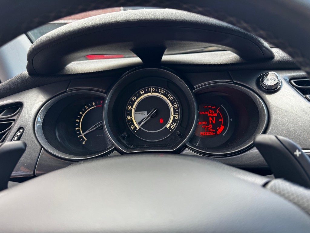 Citroën C3 Citroen C3 PURETECH 82 COLLECTION AUTOMAAT / NAVI / CRUISECONTROL / AIRCO / PDC / LED / RIJKLAAR!