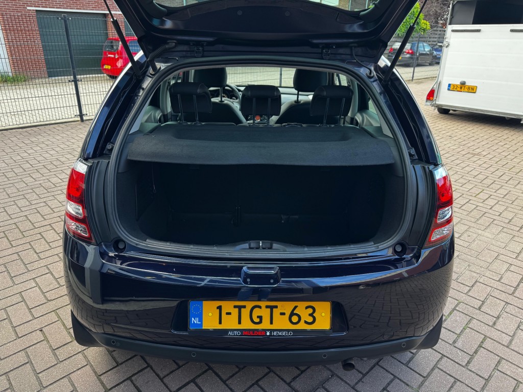 Citroën C3 Citroen C3 PURETECH 82 COLLECTION AUTOMAAT / NAVI / CRUISECONTROL / AIRCO / PDC / LED / RIJKLAAR!