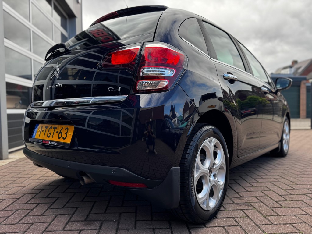 Citroën C3 Citroen C3 PURETECH 82 COLLECTION AUTOMAAT / NAVI / CRUISECONTROL / AIRCO / PDC / LED / RIJKLAAR!
