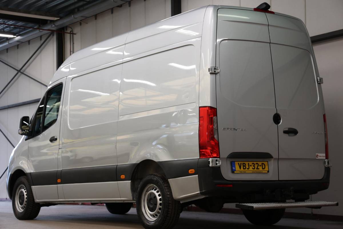 Mercedes-Benz Sprinter Mercedes-Benz Sprinter 316 2.2 CDI L2H2 AUTOMAAT TREKHAAK 3500KG TREKVERM