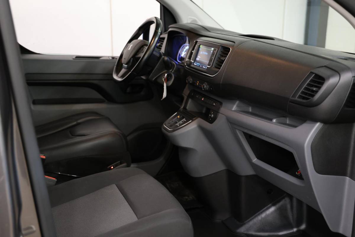 Peugeot e-Expert Peugeot e-Expert Premium 75 kWh LANG Camera Carplay