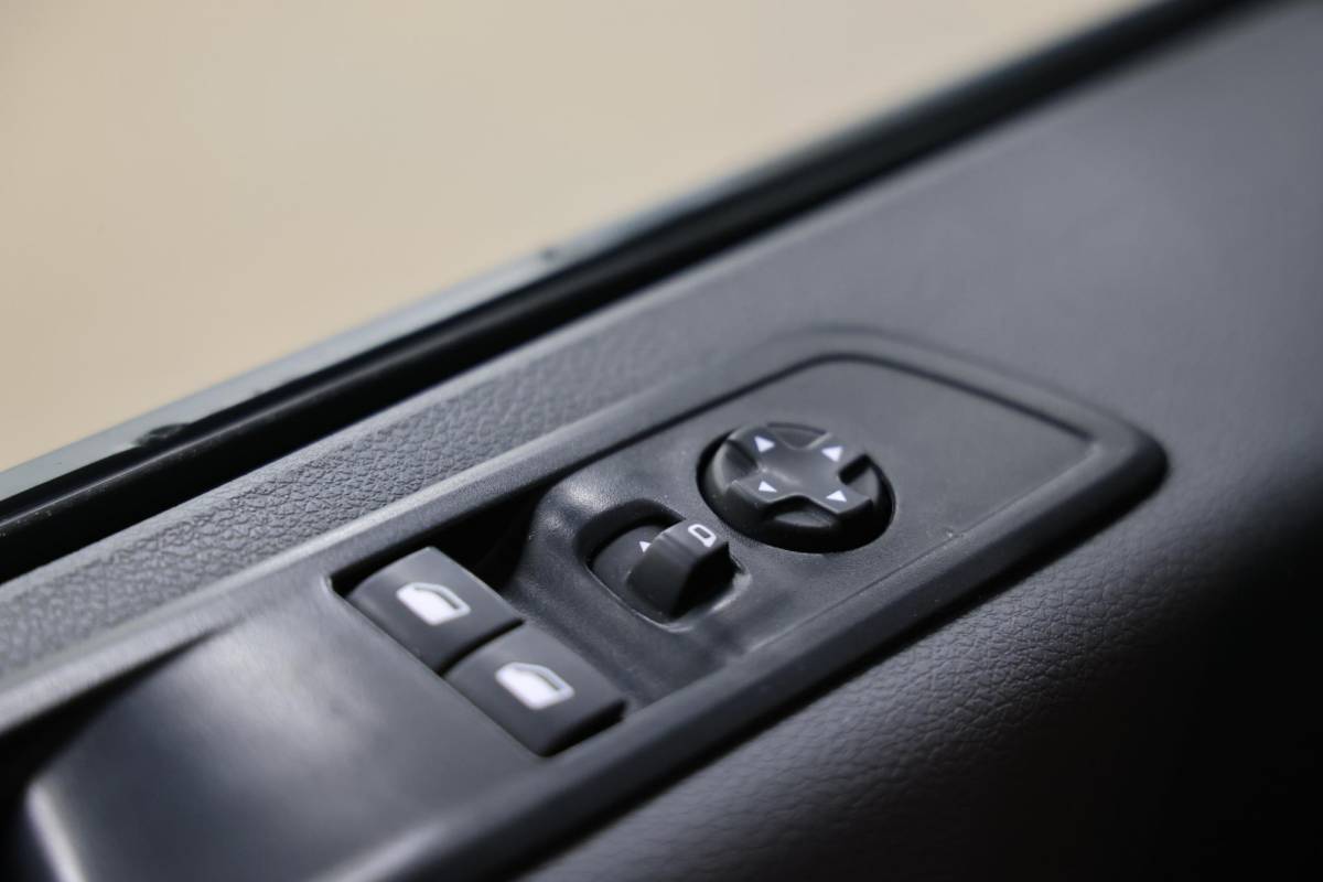 Peugeot e-Expert Peugeot e-Expert Premium 75 kWh LANG Camera Carplay