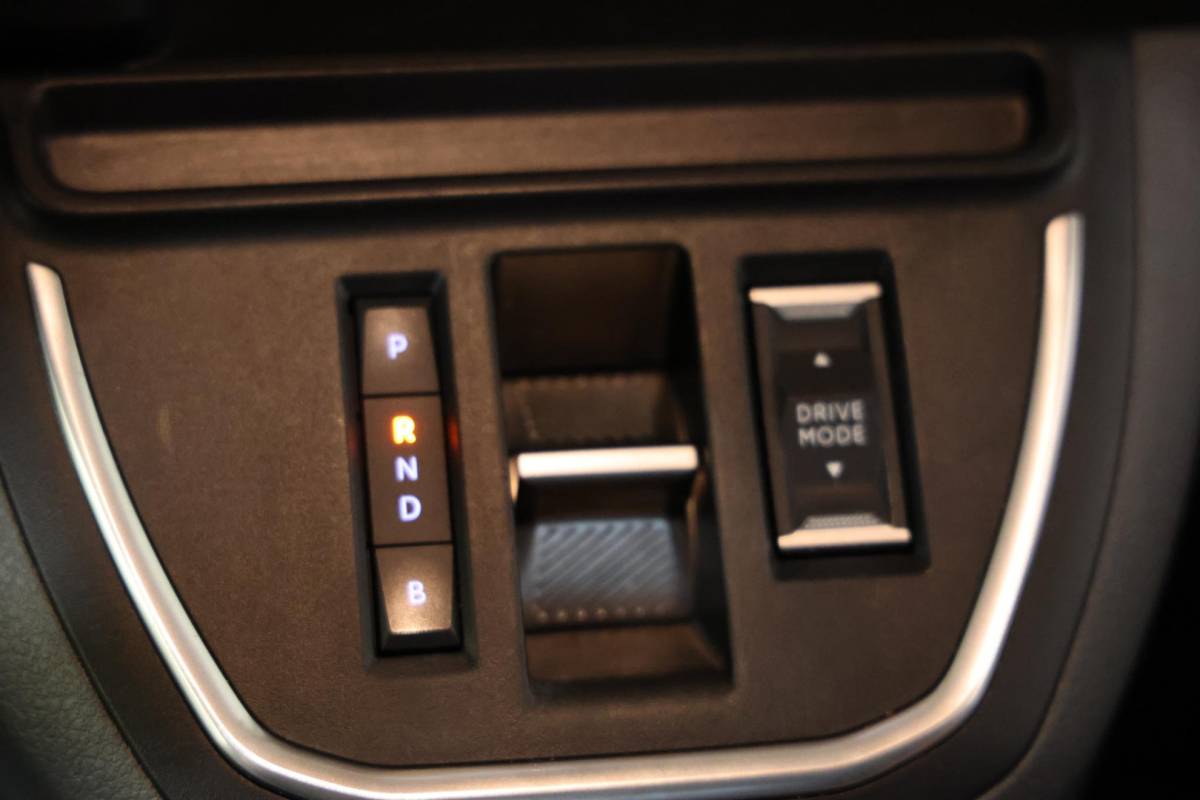 Peugeot e-Expert Peugeot e-Expert Premium 75 kWh LANG Camera Carplay