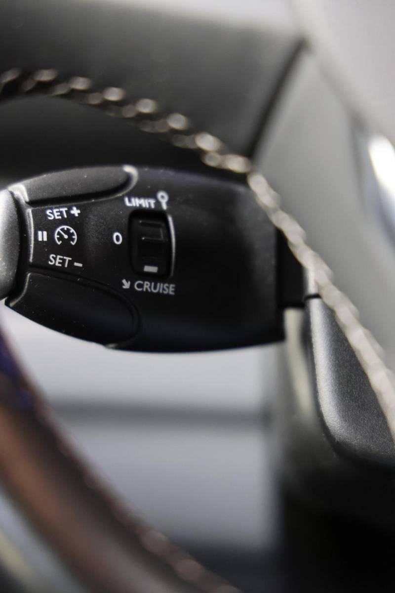 Peugeot e-Expert Peugeot e-Expert Premium 75 kWh LANG Camera Carplay