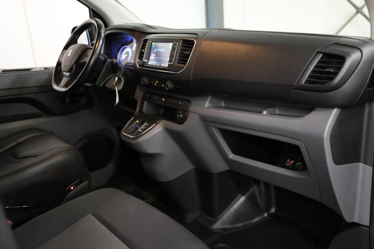 Peugeot e-Expert Peugeot e-Expert Premium 75 kWh LANG Camera Carplay