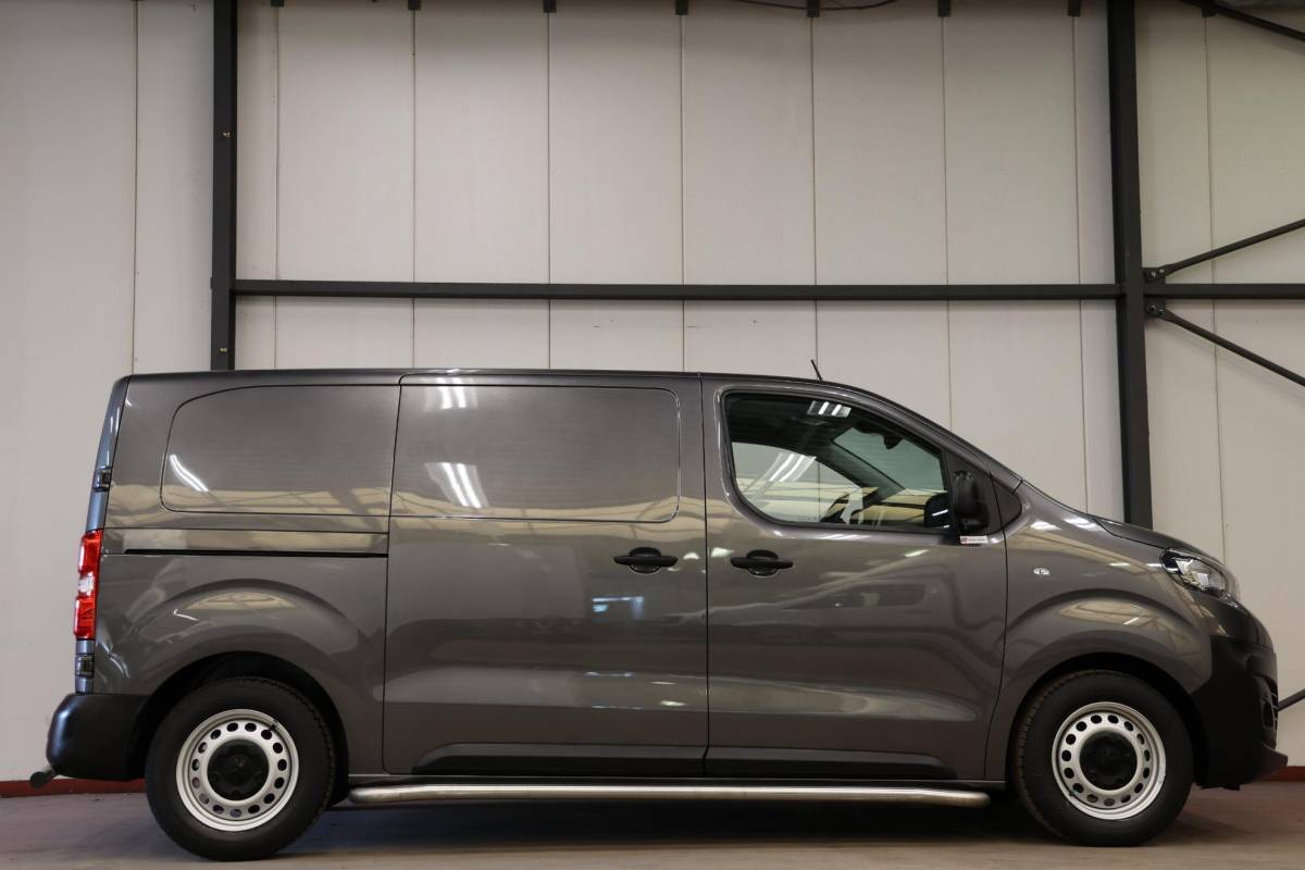 Peugeot e-Expert Peugeot e-Expert Premium 75 kWh LANG Camera Carplay