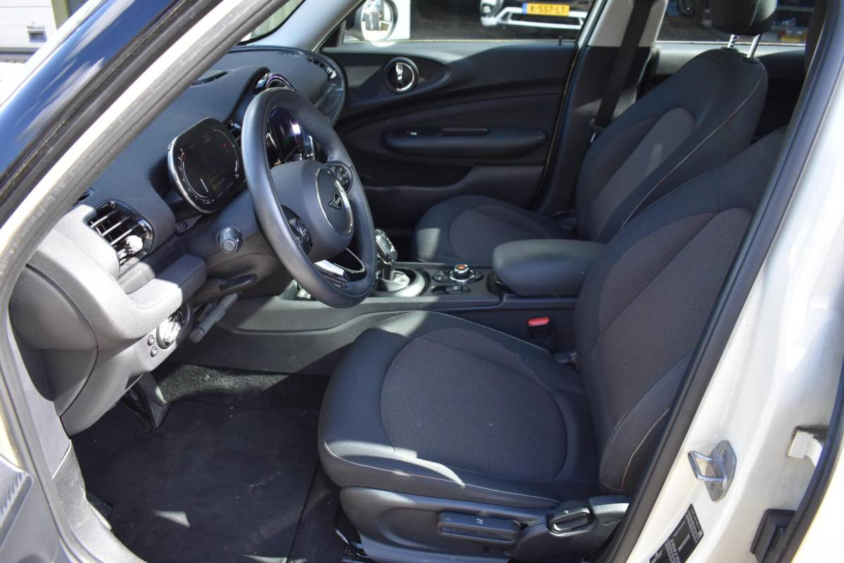 MINI Clubman Mini Clubman 1.5 Cooper Business Ed. | Panoramdak | Carplay | LED |