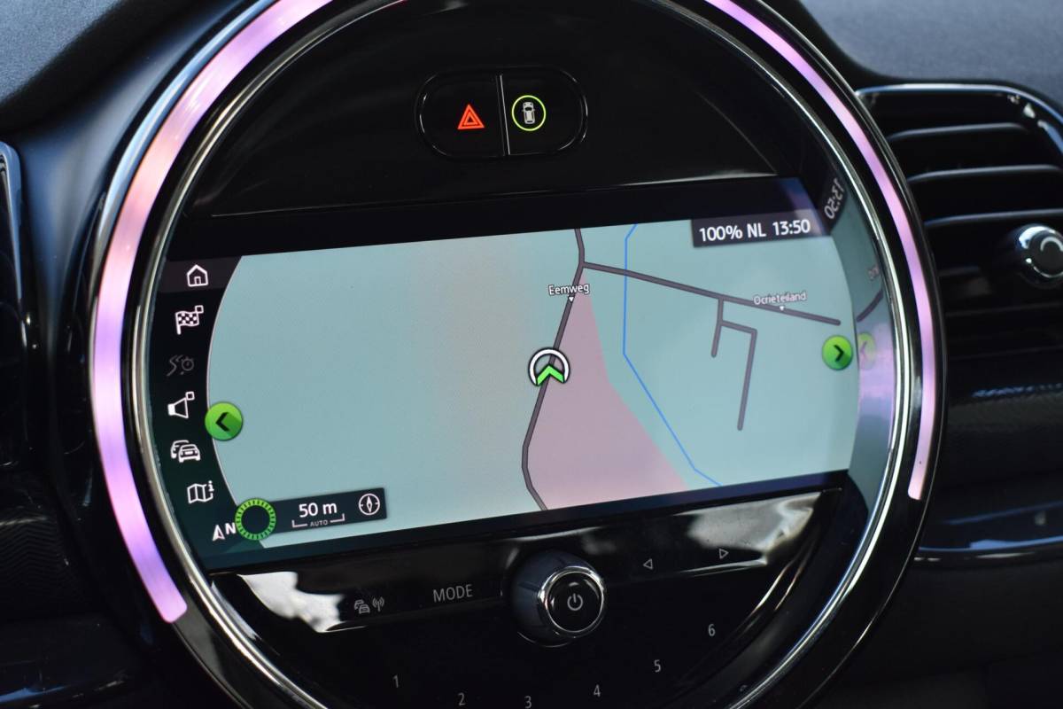 MINI Clubman Mini Clubman 1.5 Cooper Business Ed. | Panoramdak | Carplay | LED |