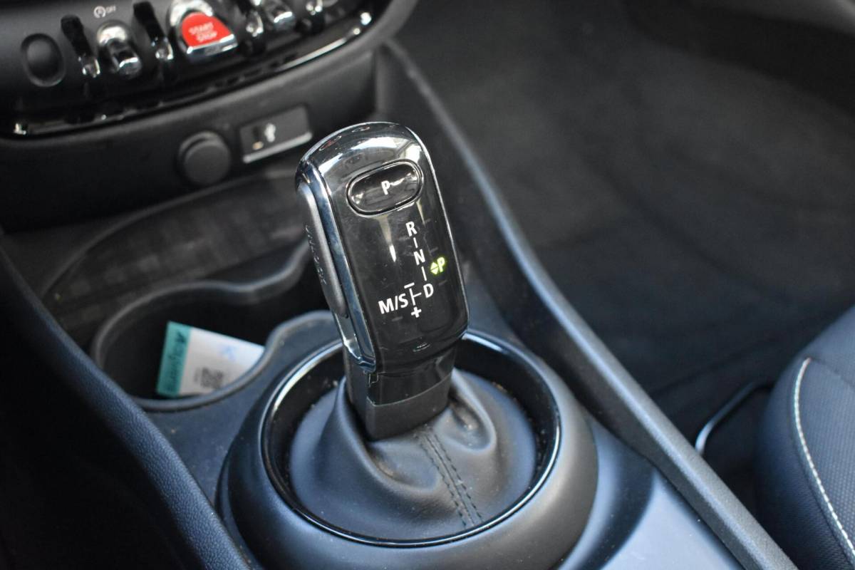 MINI Clubman Mini Clubman 1.5 Cooper Business Ed. | Panoramdak | Carplay | LED |