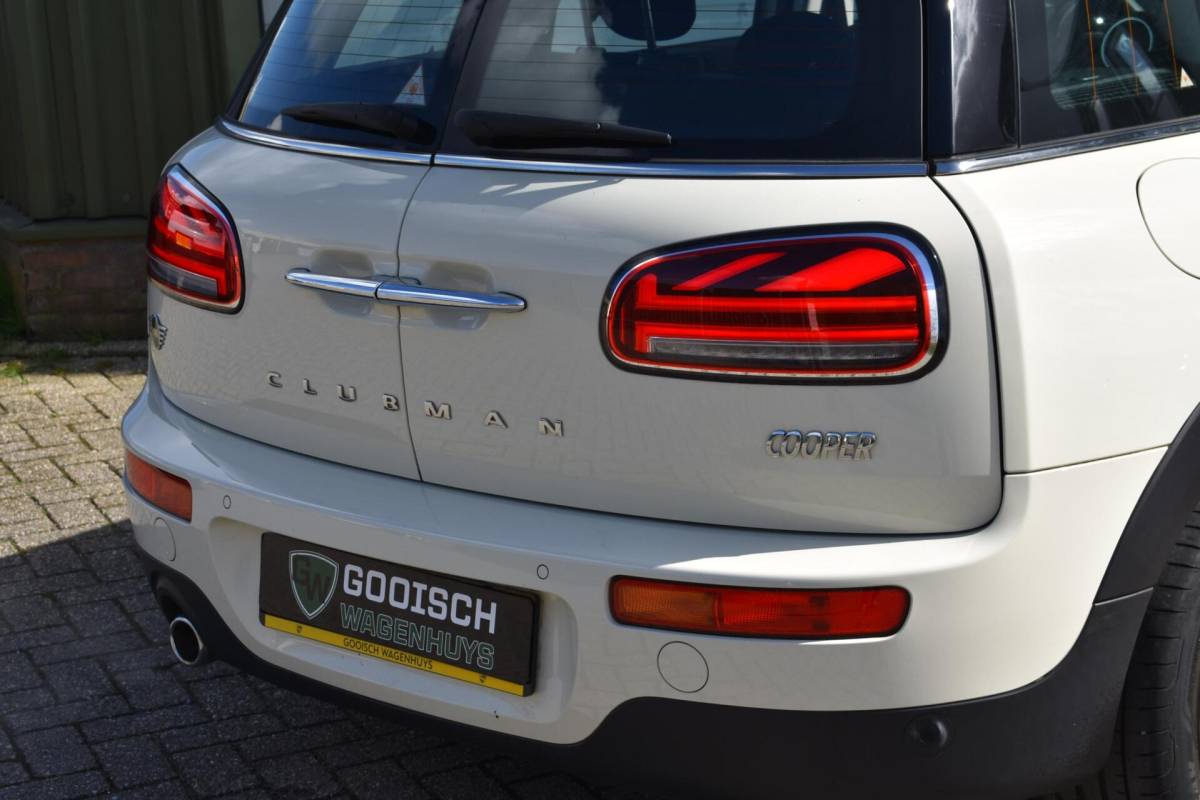 MINI Clubman Mini Clubman 1.5 Cooper Business Ed. | Panoramdak | Carplay | LED |