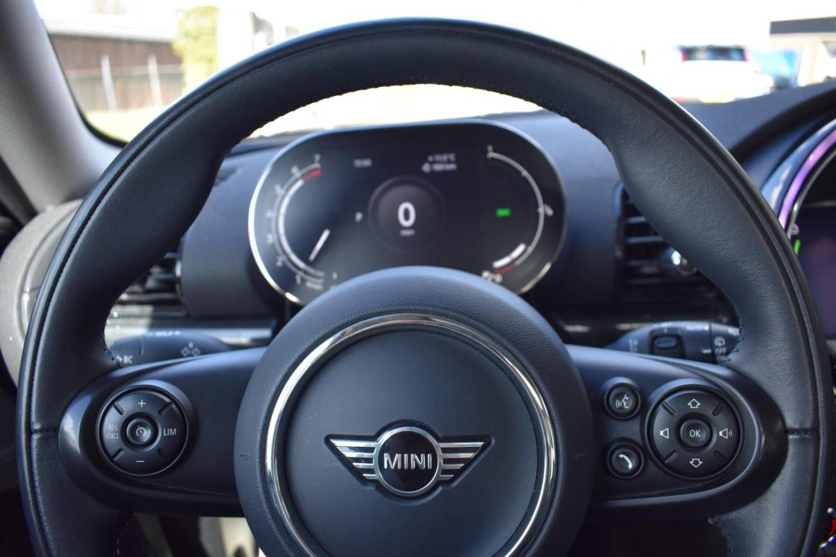 MINI Clubman Mini Clubman 1.5 Cooper Business Ed. | Panoramdak | Carplay | LED |