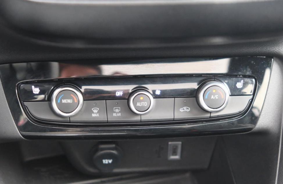 Opel Corsa Opel Corsa 1.2 75pk GS | Navi | App Connect | Climate | Cruise | Panoramadak | Dodehoek | Winter Pakket