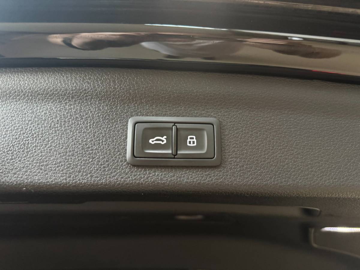 Audi Q3 Audi Q3 40 TFSI Quattro S-Line Edition One PANO|B&O|360|SFEER|Trekhaak