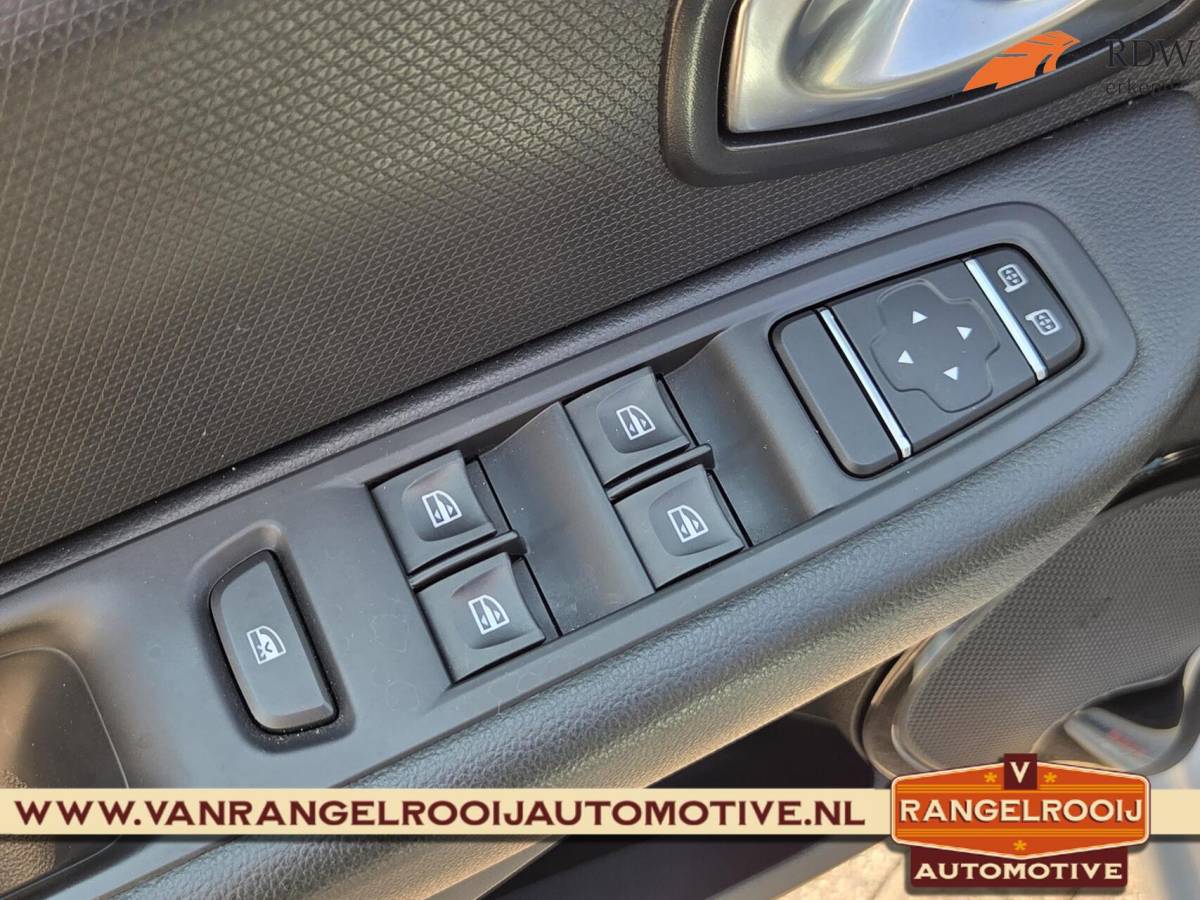 Renault Clio Renault Clio 0.9 TCe Limited, airco, camera, cruise, keyless, DAB