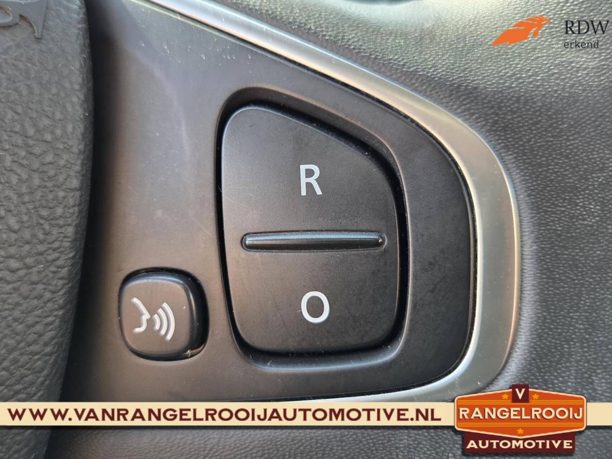 Renault Clio Renault Clio 0.9 TCe Limited, airco, camera, cruise, keyless, DAB