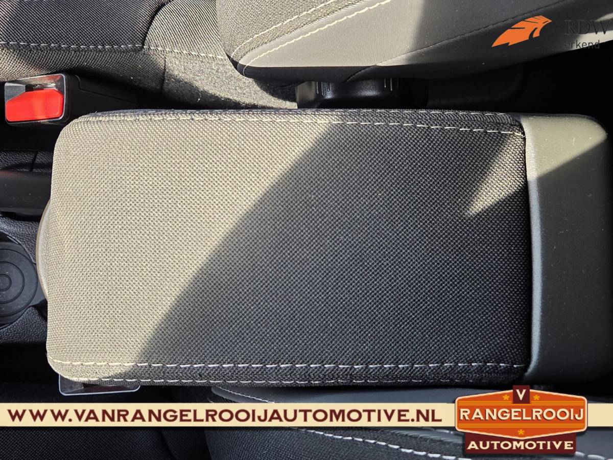 Renault Clio Renault Clio 0.9 TCe Limited, airco, camera, cruise, keyless, DAB