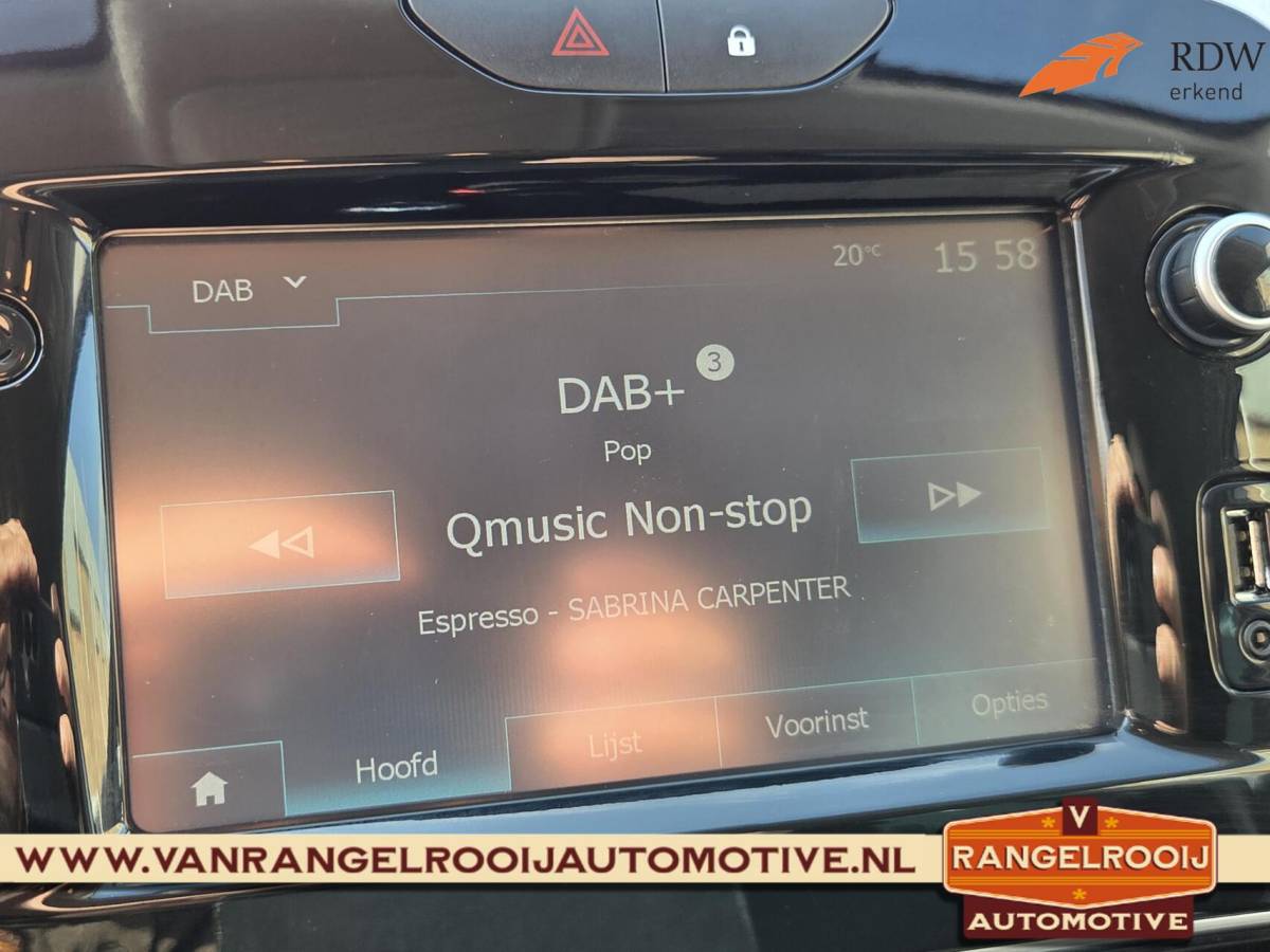 Renault Clio Renault Clio 0.9 TCe Limited, airco, camera, cruise, keyless, DAB