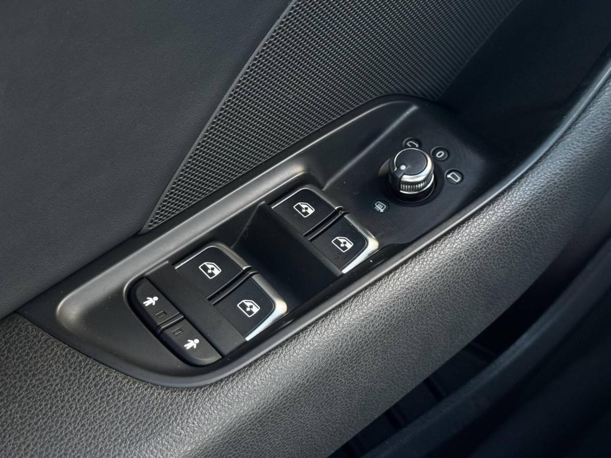 Audi A3 Audi A3 Limousine 1.0 TFSI 3x S-Line|19″RS|Sfeerve|116PK|PDC