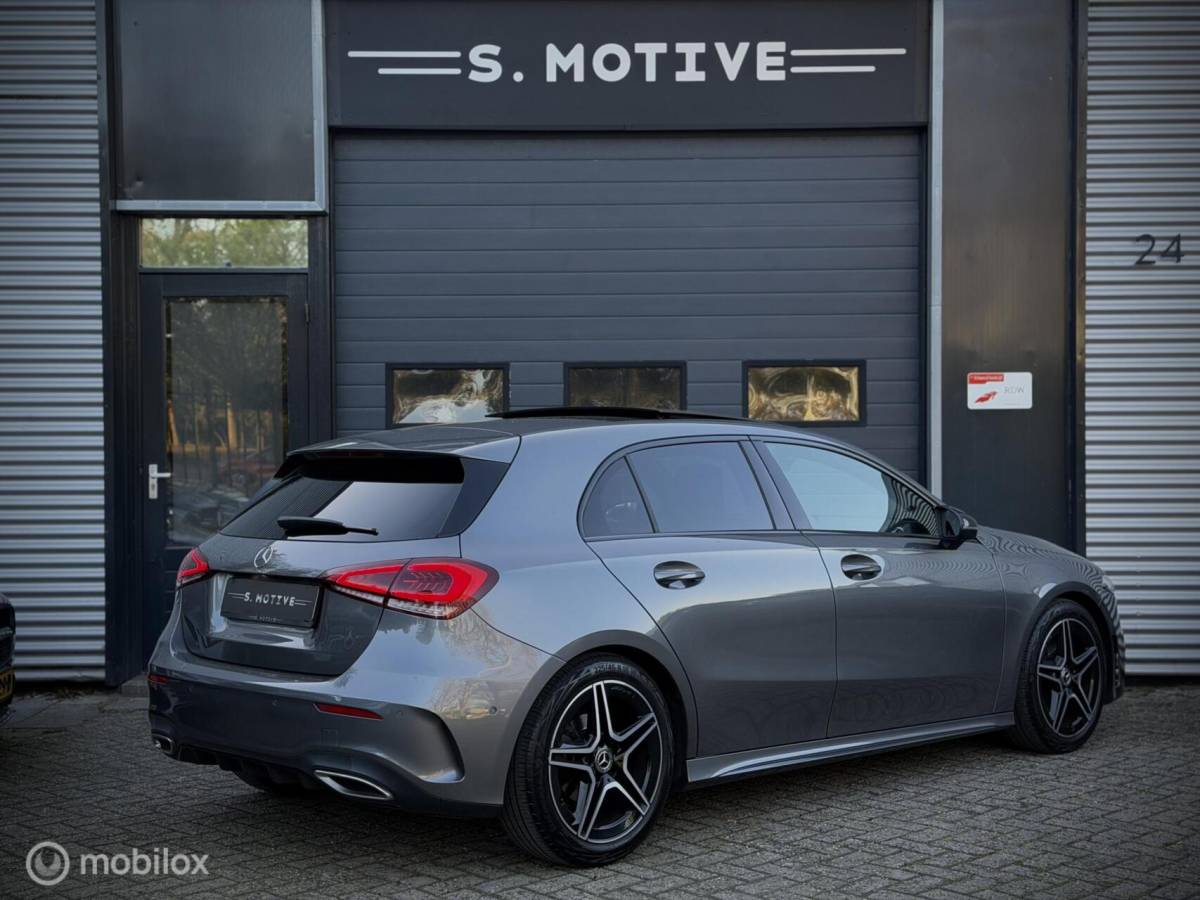 Mercedes-Benz A-Klasse Mercedes A-klasse 180 Business Solution AMG Night Pano NL Auto