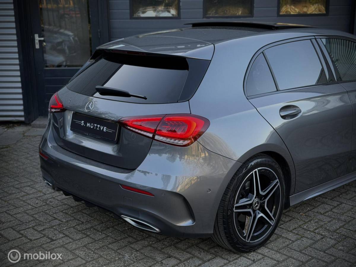 Mercedes-Benz A-Klasse Mercedes A-klasse 180 Business Solution AMG Night Pano NL Auto