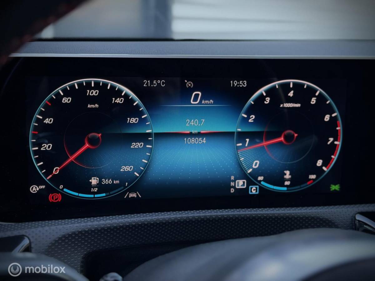 Mercedes-Benz A-Klasse Mercedes A-klasse 180 Business Solution AMG Night Pano NL Auto